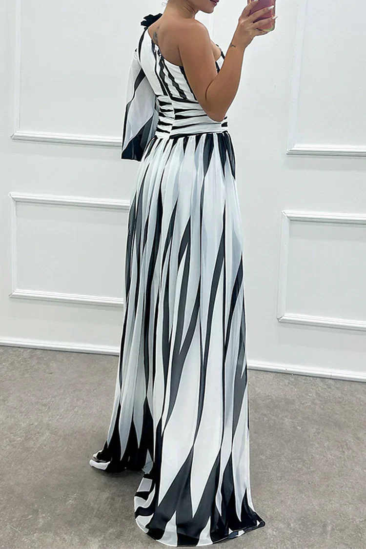 Shiloh - Elegant long striped dress with one shoulder