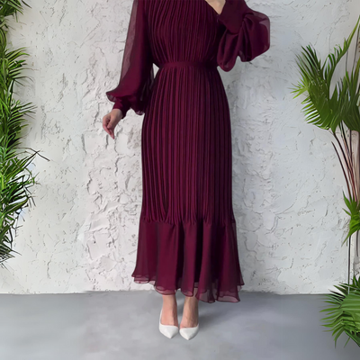 Elegant Pleated Maxi Dress