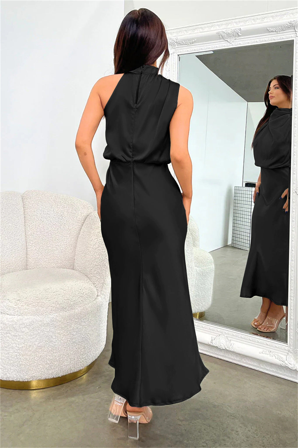 Valeria™ | Long Dress with Halter Neck
