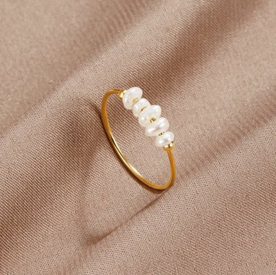 Classic Ring with Freshwater Pearl