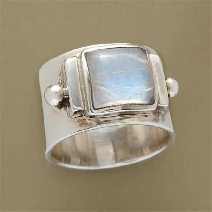 Vintage cubic moonstone ring