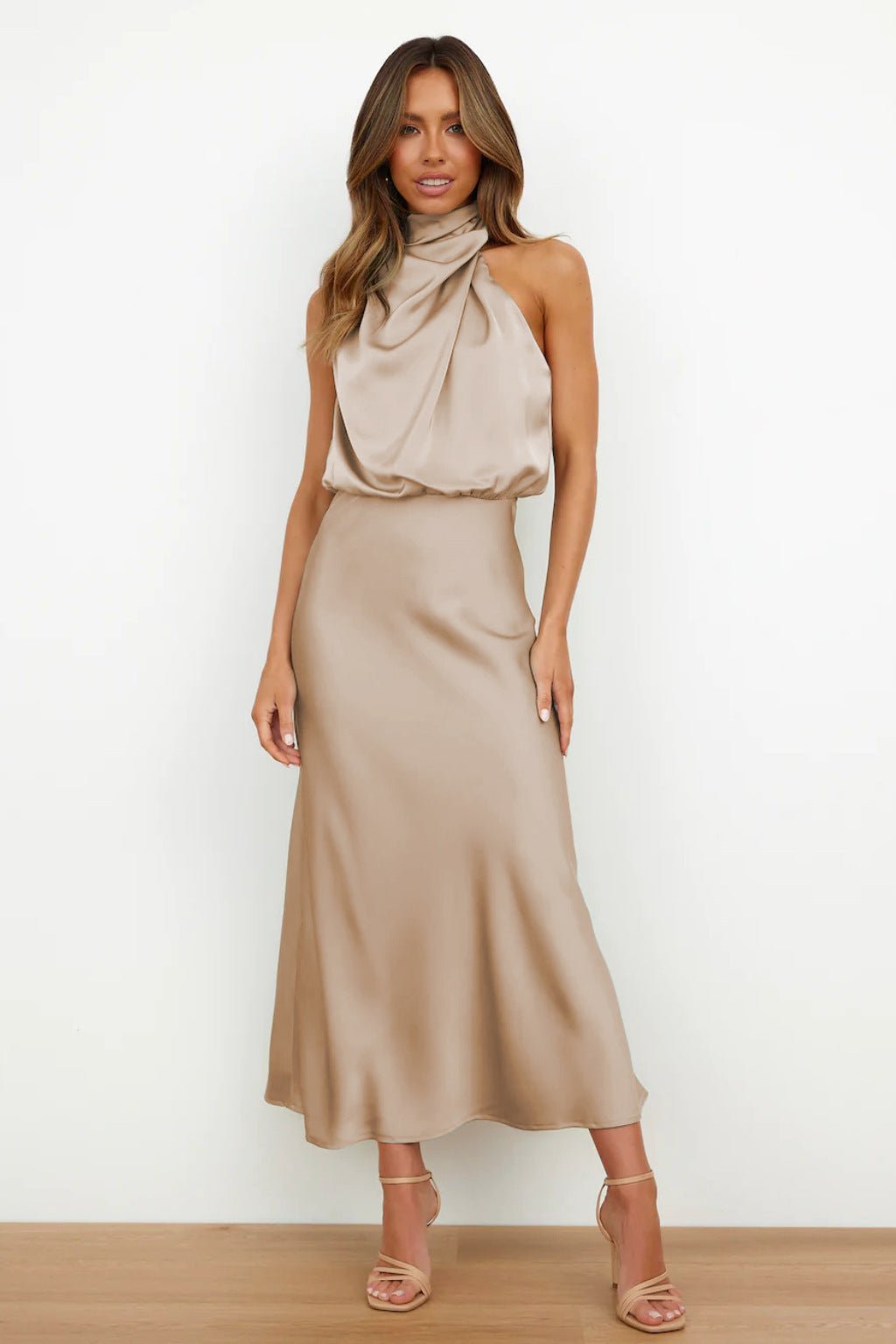 Lydia | Long Dress with Halterneck